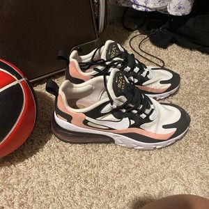Women’s Nike 270 black and coral size 7.5.